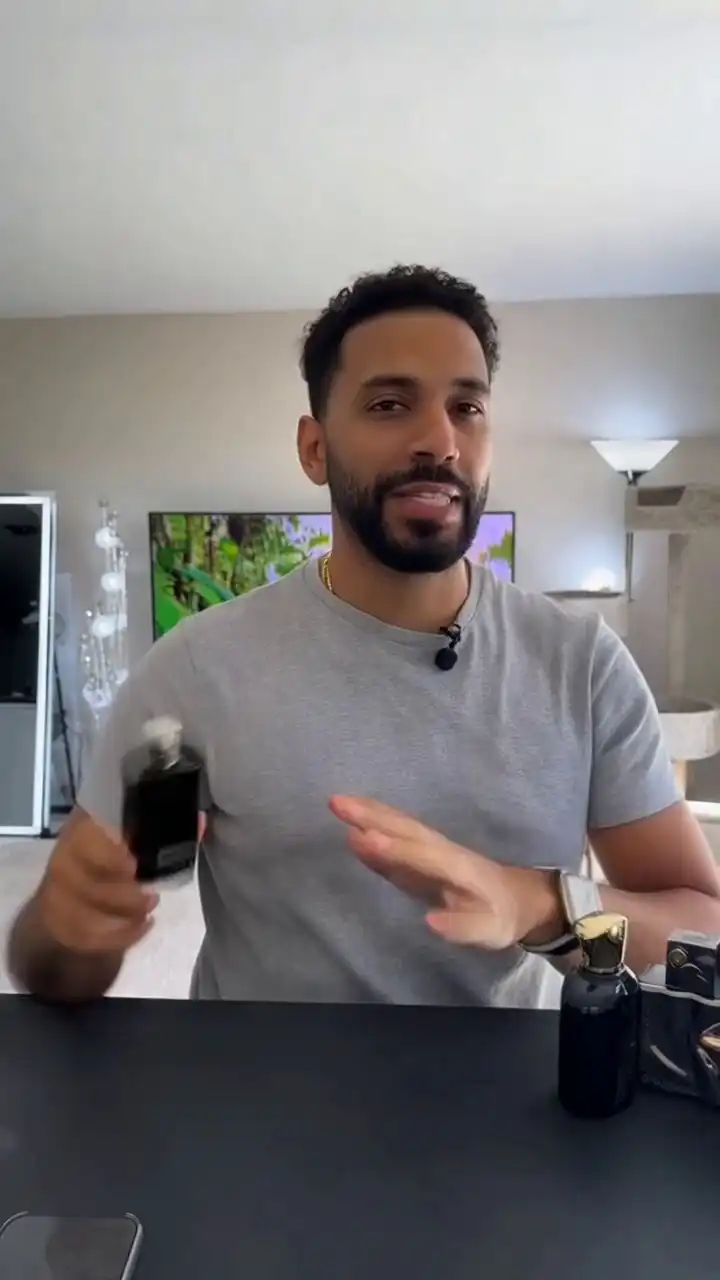 OmniShow Gallery video 07