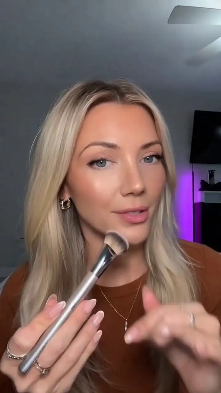 OmniShow Gallery video 23