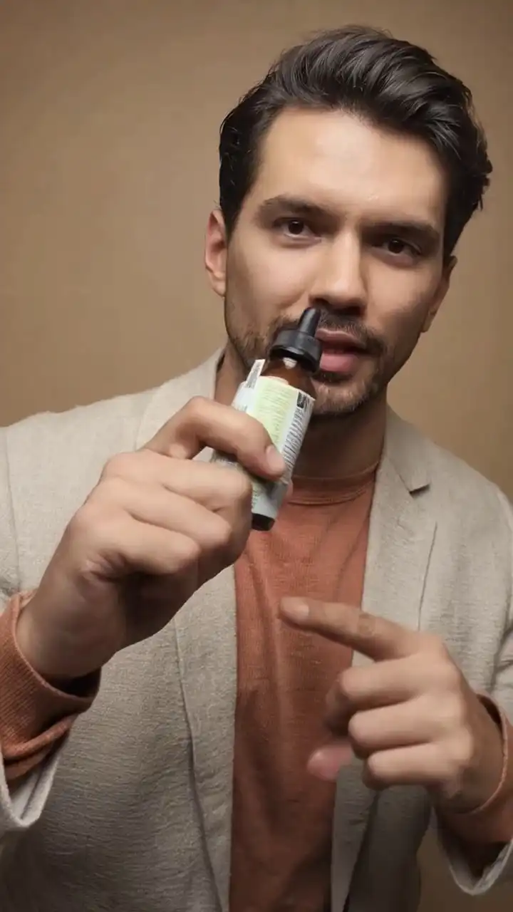 OmniShow Gallery video 24